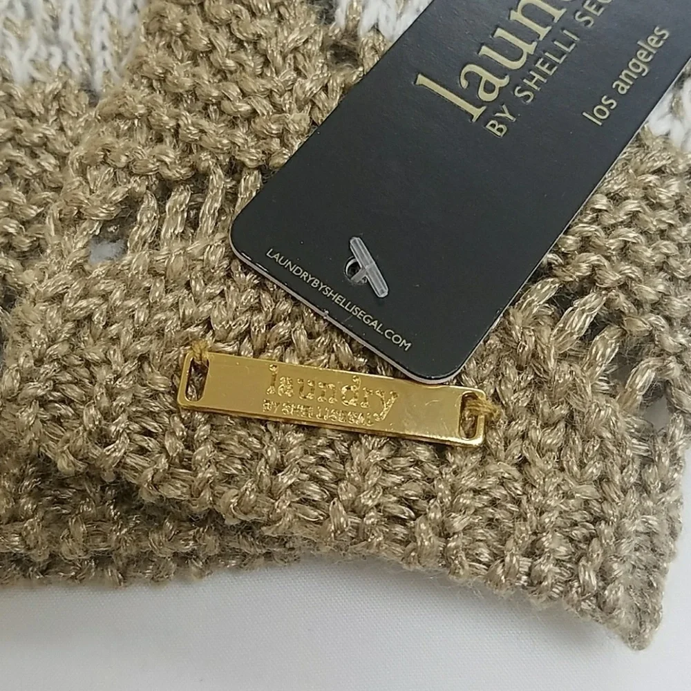 NWT Gold & Ivory Wristlet Arm & Wrist Warmers